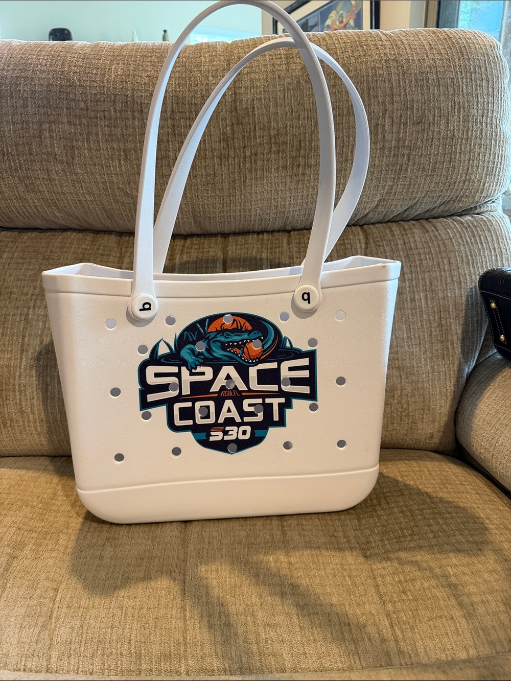 White Space Coast Graphic Tote BagS30 14 x 11